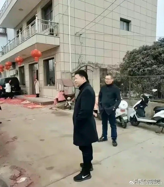 黑衣服